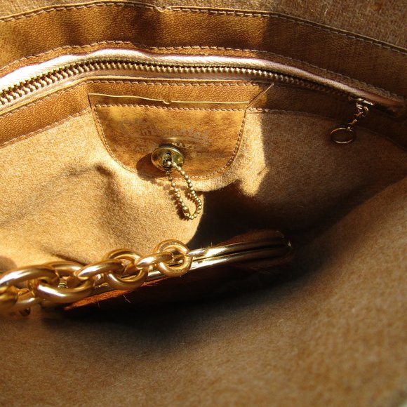 Continental Cowhide Purse - Picture 9 of 15